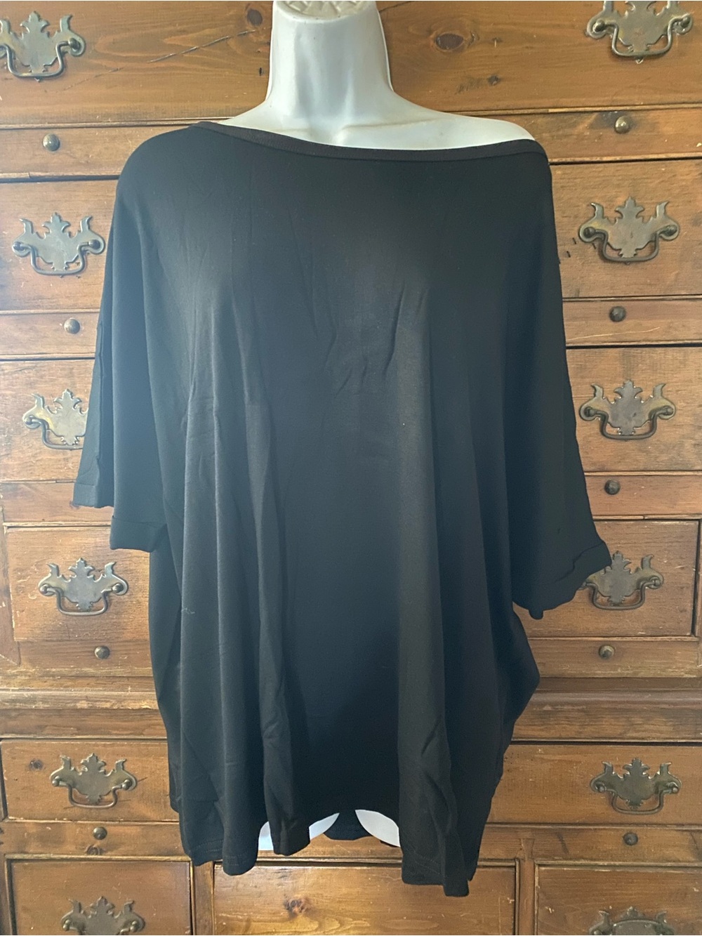 (1MC43) Relaxed Off-Shoulder Black Women's Top NWT size XL